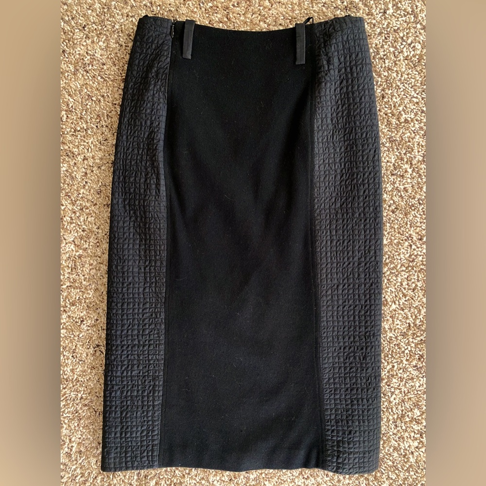 Bellvilles Black pencil Skirt 100% wool quilted side panels Lined size S